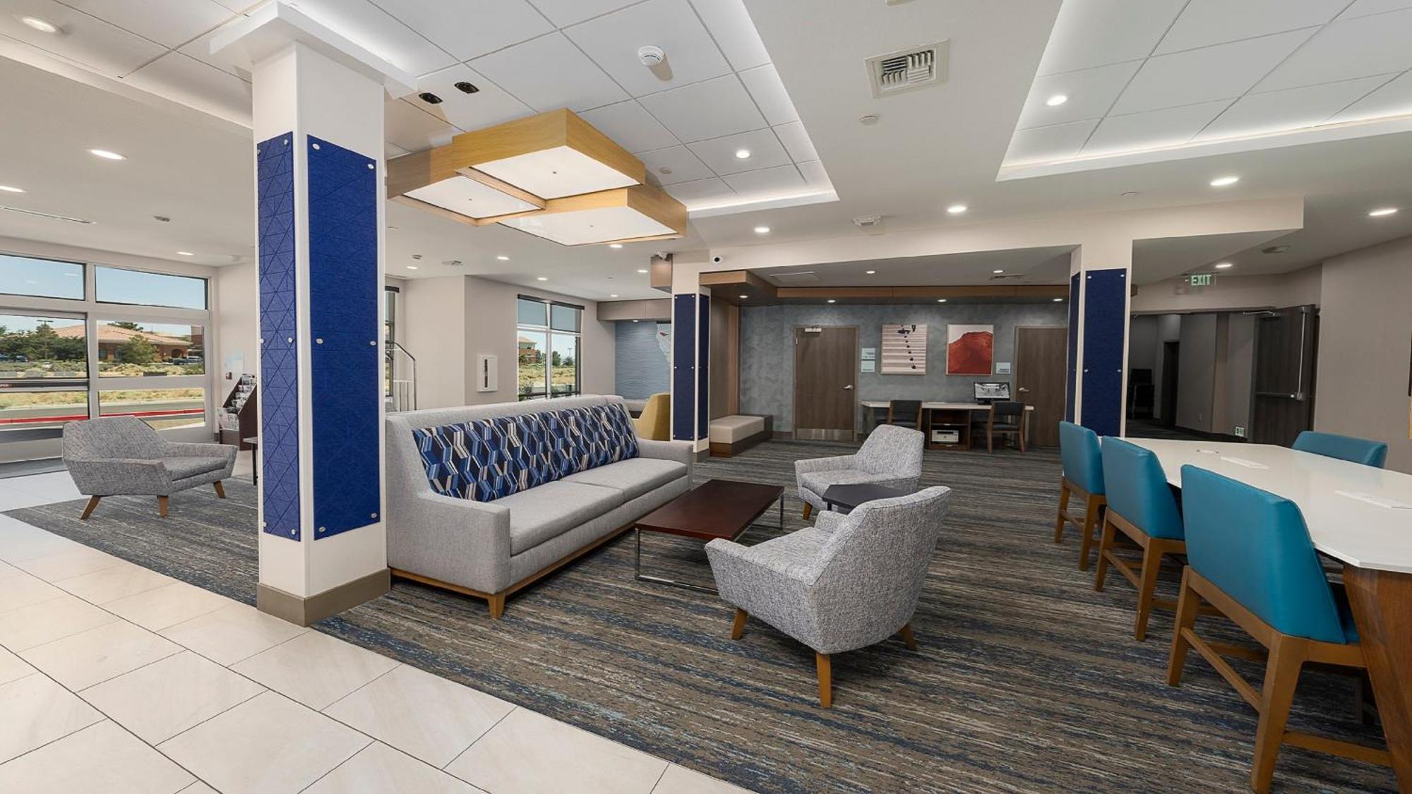 Holiday Inn Express & Suites Ridgecrest - China Lake By Ihg Exterior foto