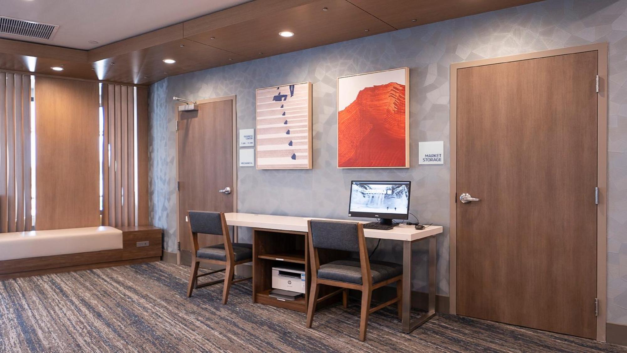 Holiday Inn Express & Suites Ridgecrest - China Lake By Ihg Exterior foto
